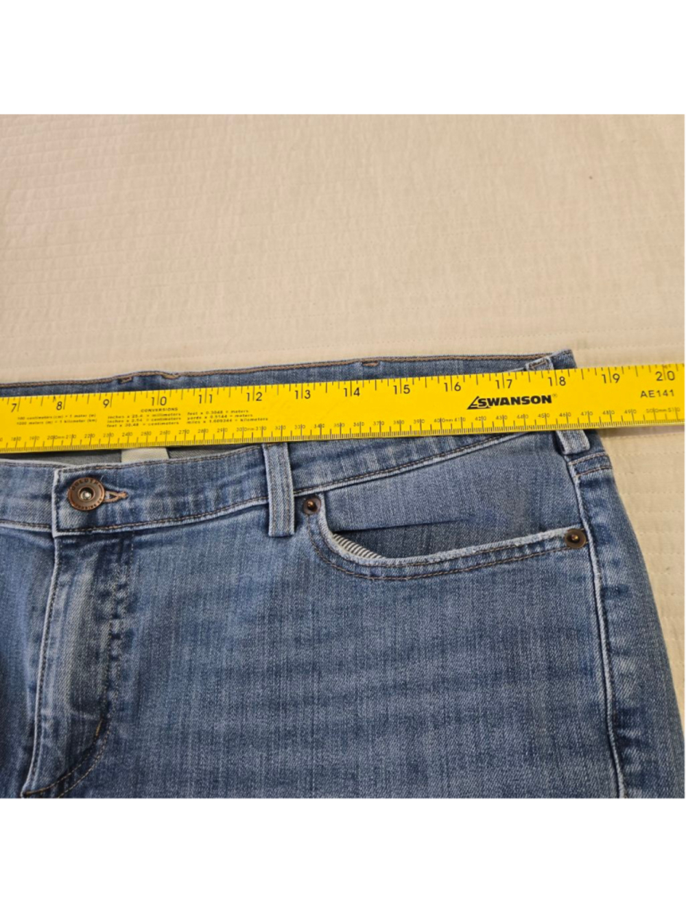 Women's Duluth Trading Co Blue Flare Jeans Size 18 - Picture 8 of 12